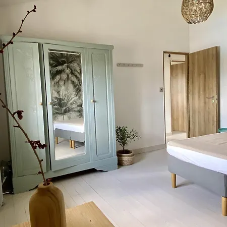 Holiday home Rosier - La Garenne Family